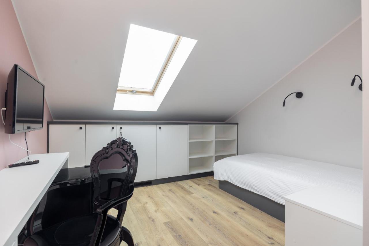 Ae Hostel Nowy Swiat Варшава Экстерьер фото