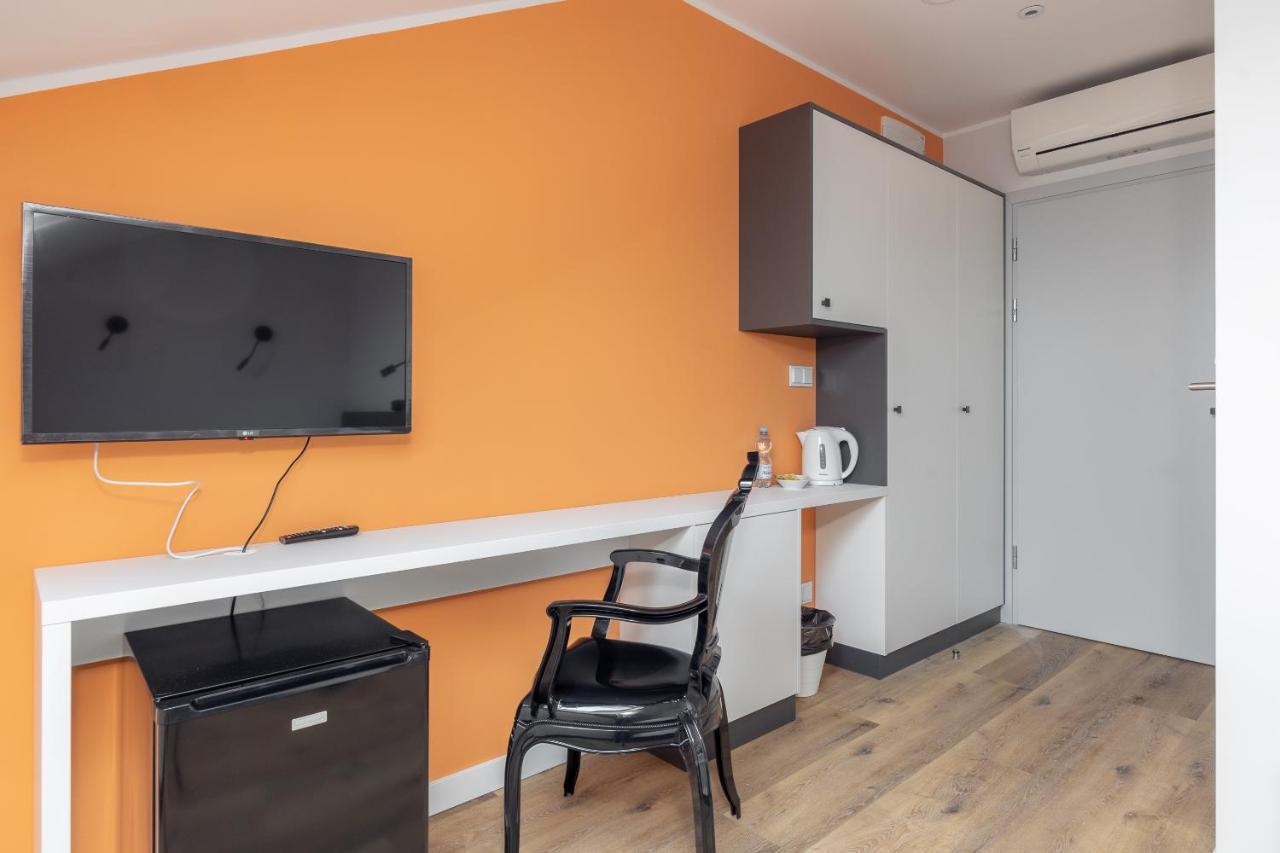 Ae Hostel Nowy Swiat Варшава Экстерьер фото